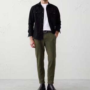 Banana Republic Men’s ATHLETIC-FIT LINEN-BLEND PANT